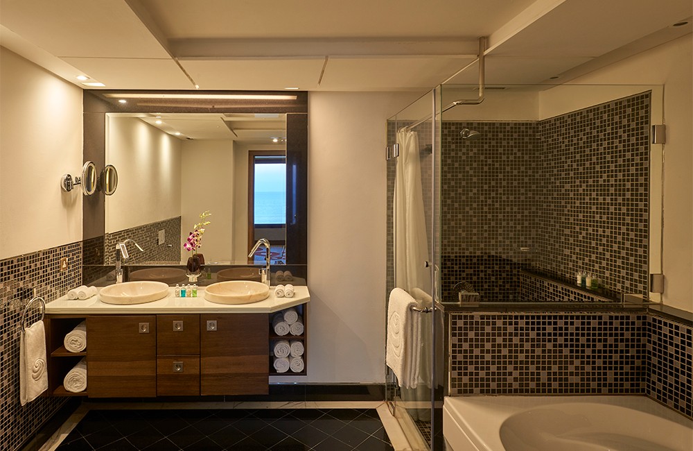 Executive Suite with Sea View